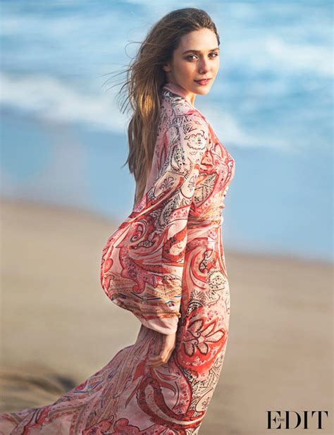 elizabeth olsen toppless